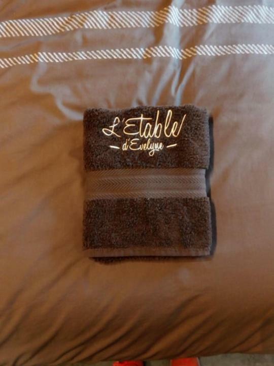 Hotel L'Etable D'Evelyne Bastogne Exterior foto